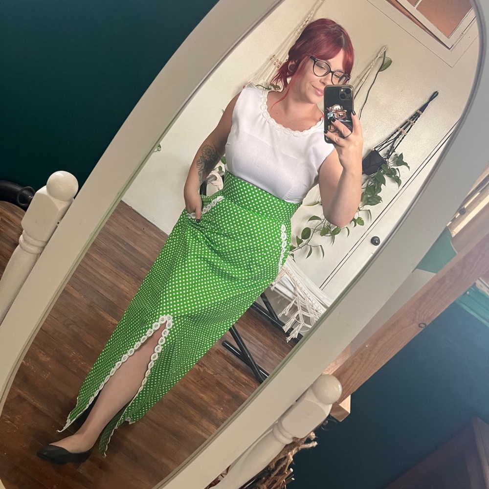 Green Polka Dot 1970s dress - Picture 7 of 7